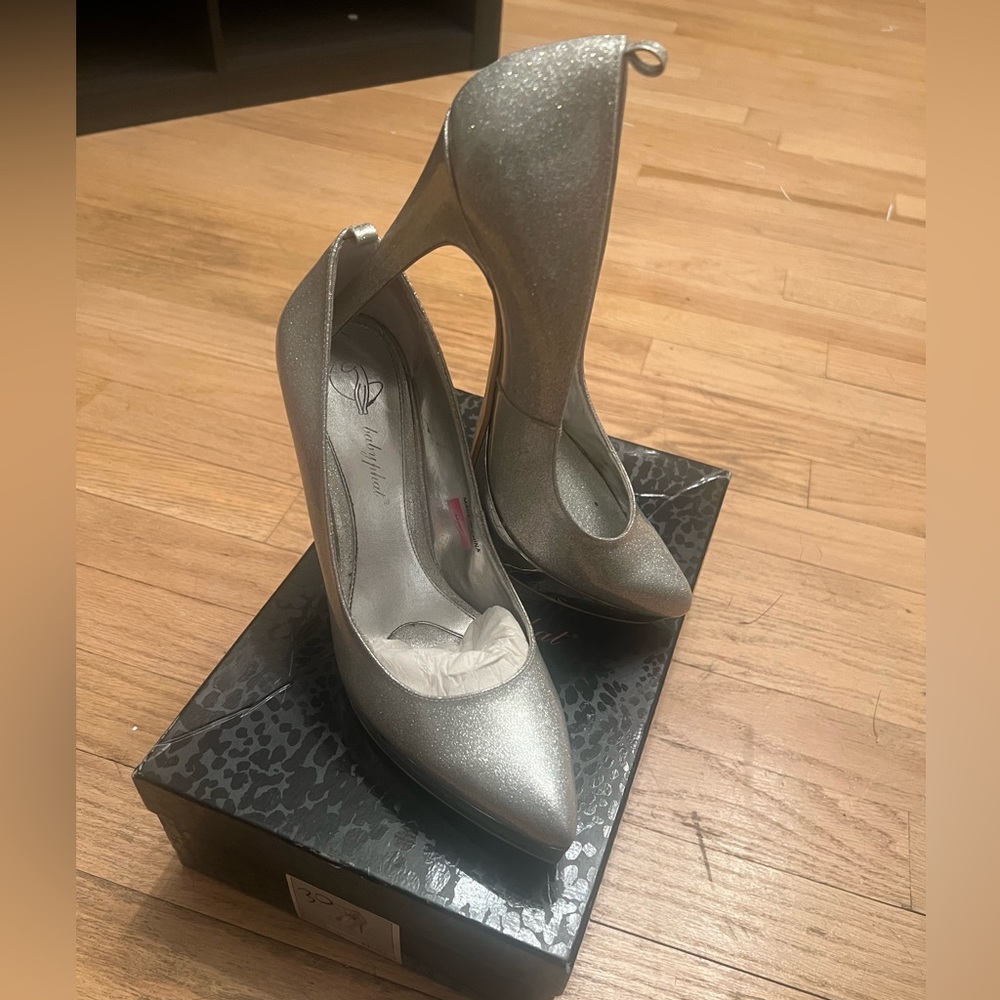 Baby Phat “Mulberry” Platform Pumps with Anklet